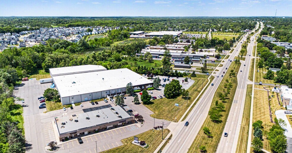 More Photos Of 5949 Jackson Rd, Ann Arbor Distribution For Lease