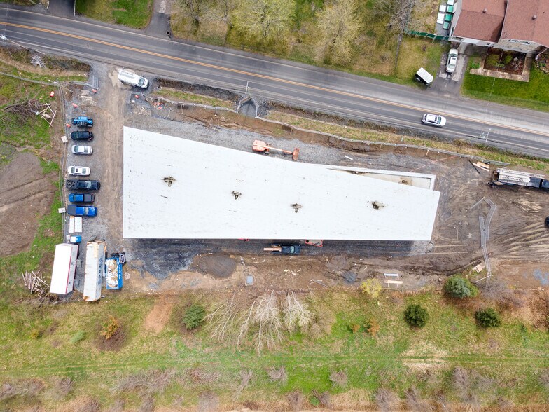 More Photos Of 1250 Rte Édouard-VII, Saint-philippe Showroom For Lease