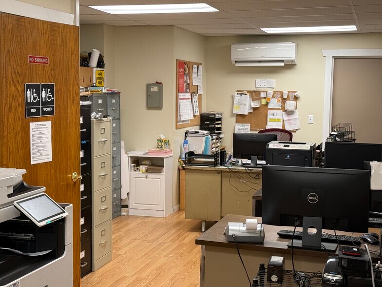 More Photos Of 479 Ferguson Rd, Dunbar Refrigeration Cold Storage For Sale