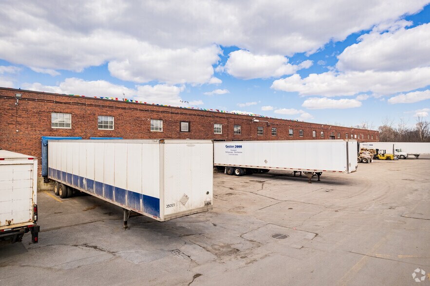 More Photos Of 1624-1692 Ave 50th, Montréal Warehouse For Lease