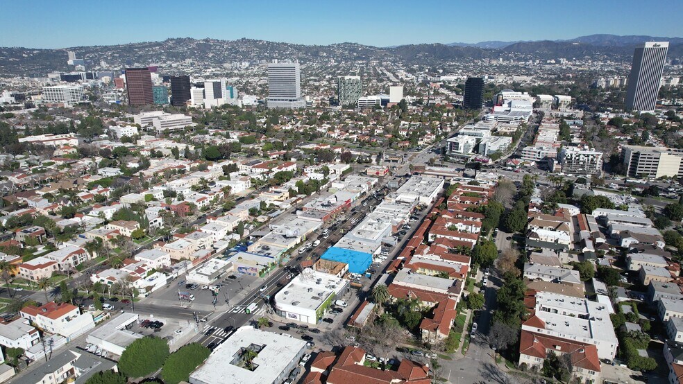 More Photos Of 1066-1070 S Fairfax Ave, Los Angeles Restaurant For Lease