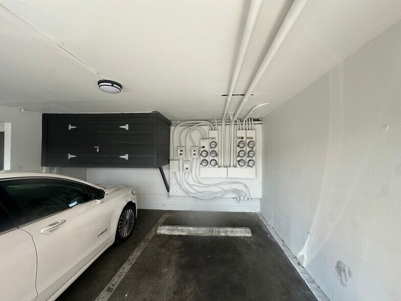 More Photos Of 806 E Hyde Park Blvd, Inglewood Apartments For Sale