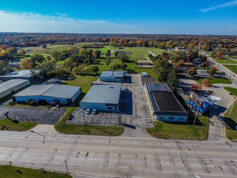 More Photos Of 2460 M 139, Benton Harbor General Retail For Lease