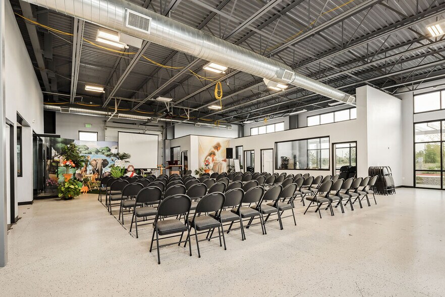 More Photos Of 806 Salida Way, Aurora Warehouse For Lease