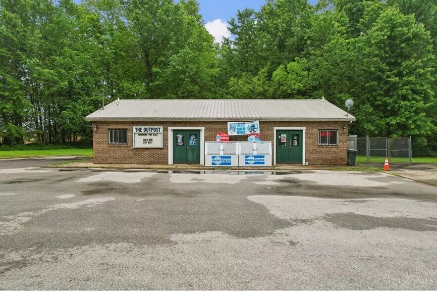 Primary Photo Of 7532 Ashridge Arnheim Rd, Sardinia Convenience Store For Sale