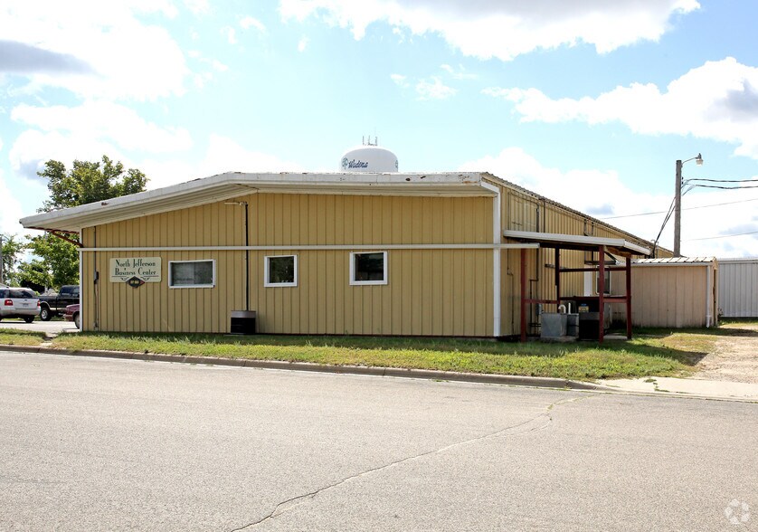 More Photos Of 217-223 Jefferson St N, Wadena Office For Lease