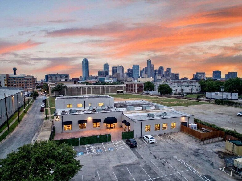 Primary Photo Of 1724-1726 Cockrell Ave, Dallas Lodge Meeting Hall For Sale