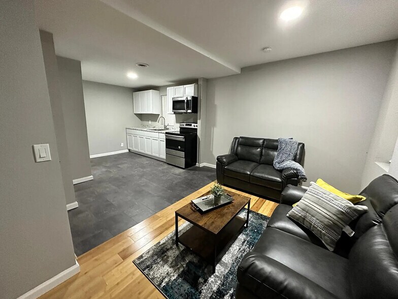 More Photos Of 41 1/2 Fayette St, Binghamton Apartments For Sale