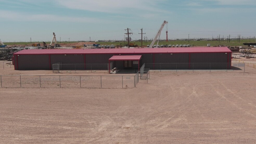 More Photos Of 8211 E County Road 62, Midland Warehouse For Sale