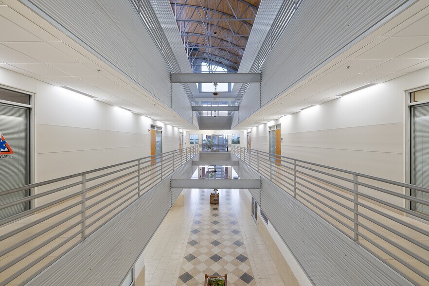 More Photos Of 7001 N 10th St, McAllen General Retail For Lease