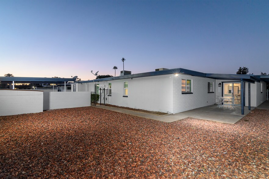 More Photos Of 515 W Pebble Beach Dr, Tempe Specialty For Sale