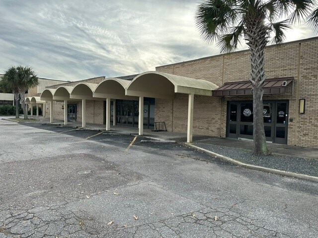 Primary Photo Of 635 Rutledge Ave, Charleston Loft Creative Space For Lease