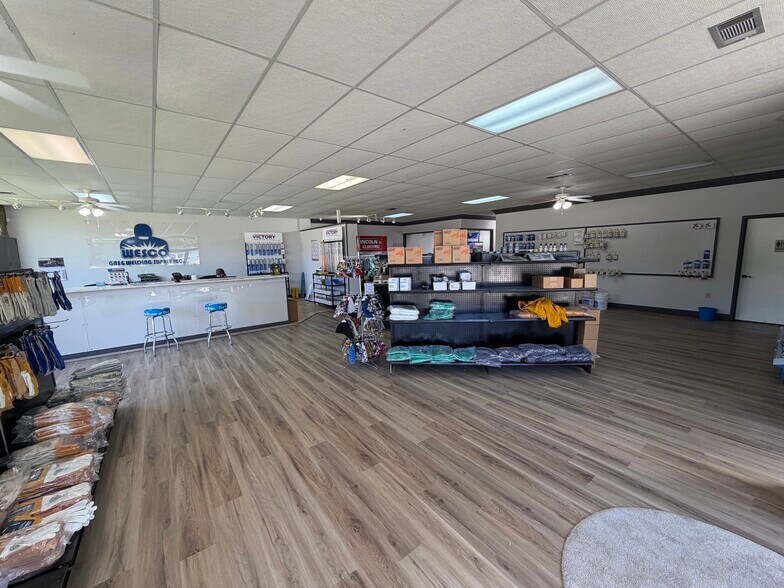 More Photos Of 431 Racetrack Rd Nw, Fort Walton Beach Flex For Sale