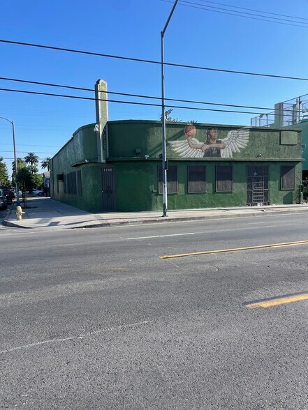 More Photos Of , Los Angeles Unknown For Sale