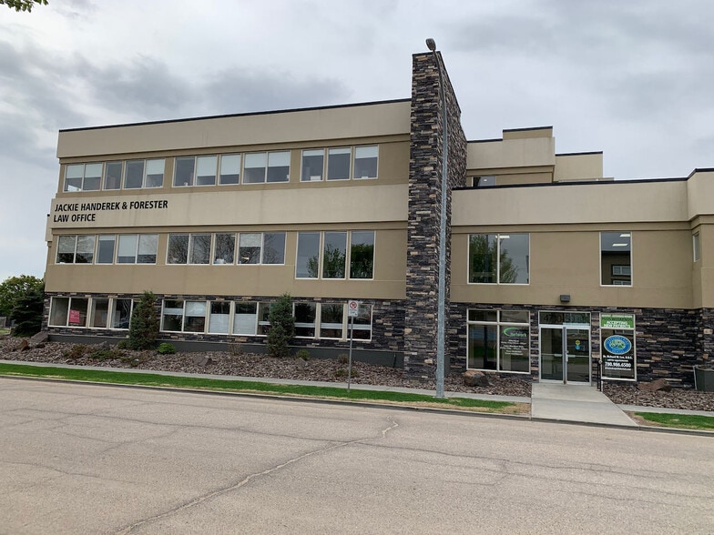 More Photos Of 4710 50 St, Leduc Office For Sale