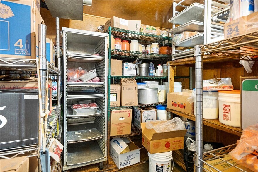 More Photos Of 2400 E 7th St, Long Beach Restaurant For Sale
