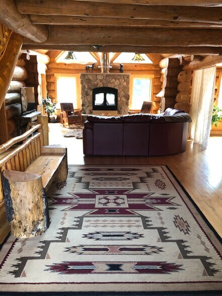 More Photos Of 465 Westover Rd, Two Harbors Specialty For Sale