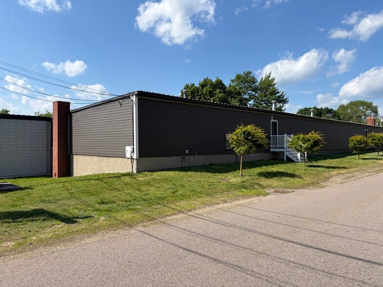 More Photos Of 184 Orne St, North Attleboro Warehouse For Sale
