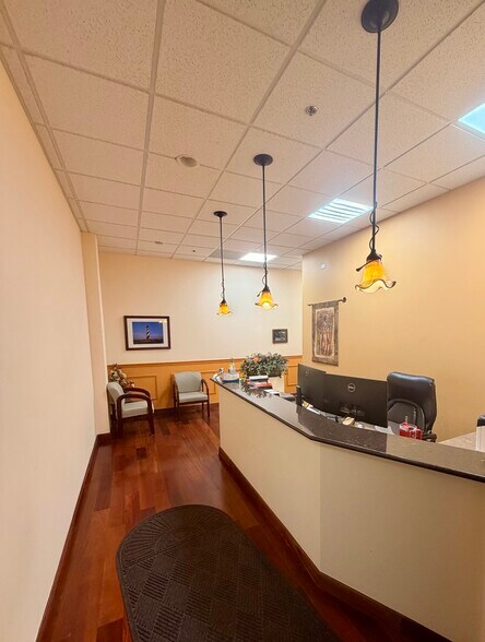 More Photos Of 2640 Patriot Blvd, Glenview Medical For Sale