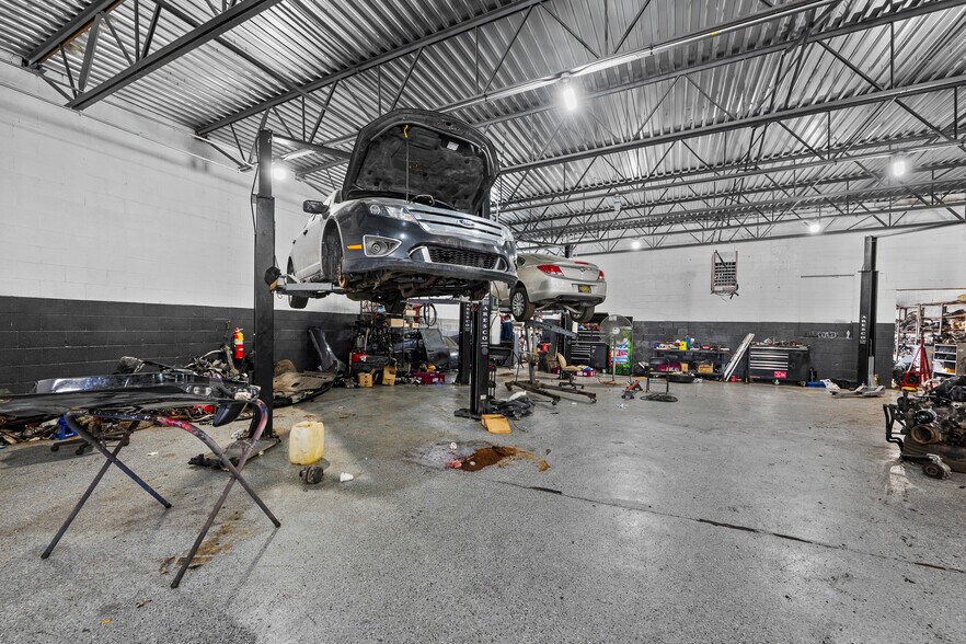 More Photos Of 11435 Schaefer Hwy, Detroit Warehouse For Sale