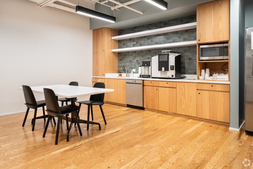 More Photos Of 501 Congress Ave, Austin Office For Lease