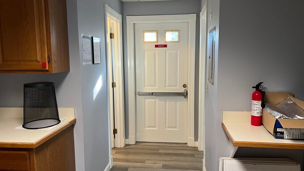 More Photos Of 150 W Grove St, Middleboro Office For Sale