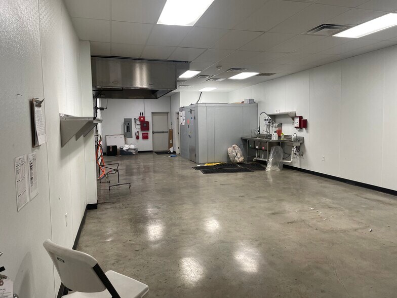 More Photos Of 5166 E FM 1187, Burleson Storefront Retail Office For Lease