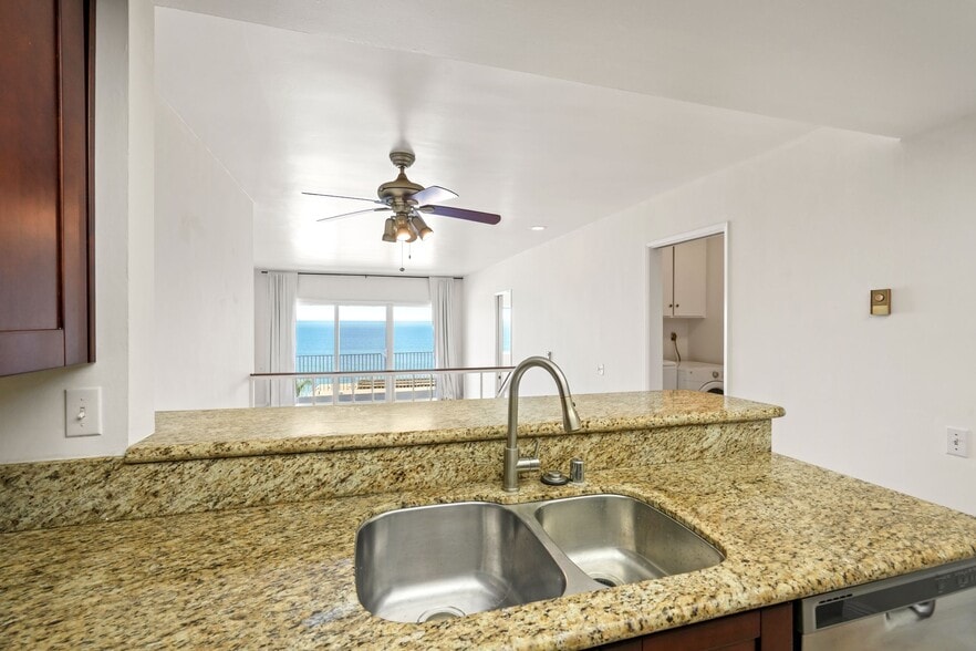 More Photos Of 18103 Coastline Dr, Malibu Apartments For Sale