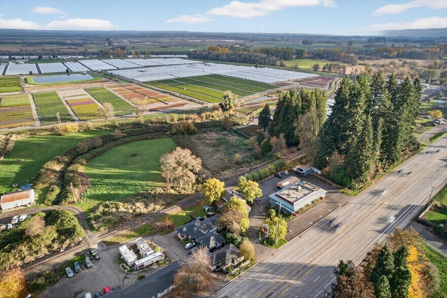 More Photos Of 50316 Columbia River Hwy, Scappoose Restaurant For Sale