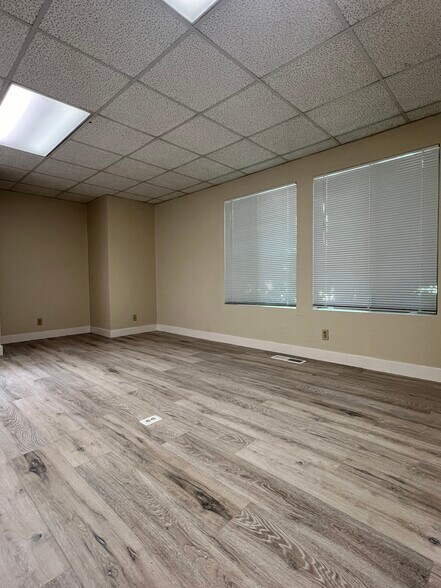 More Photos Of 2011 Soscol Ave, Napa Office For Lease
