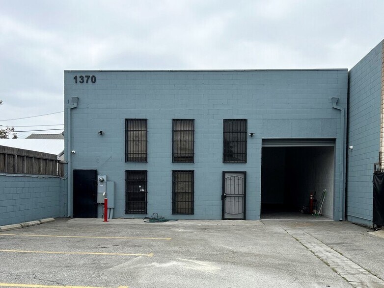 Primary Photo Of 1370 E Washington Blvd, Los Angeles Warehouse For Sale