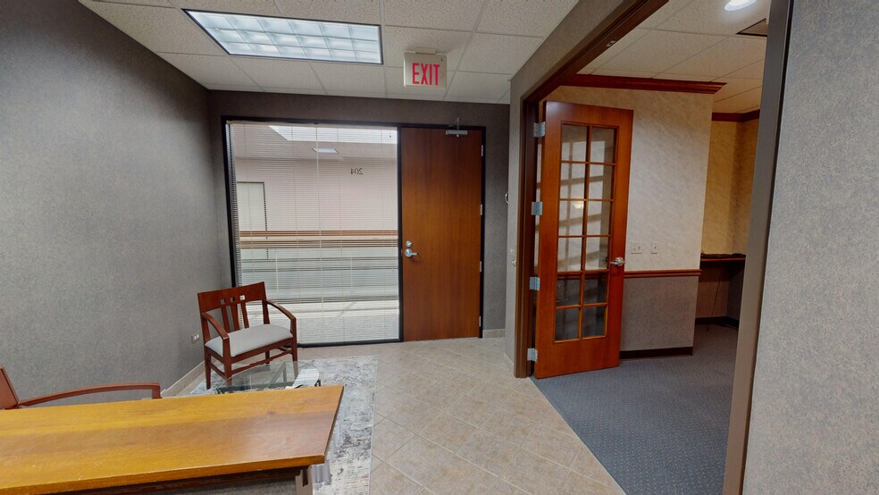 More Photos Of 1700 Park St, Naperville Office For Lease