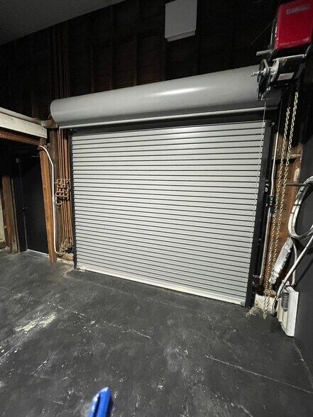 More Photos Of 2400 Broadway, Oakland General Retail For Lease