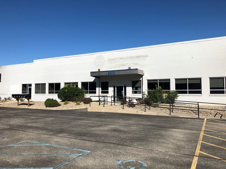 More Photos Of 2601 S Holt Rd, Indianapolis Warehouse For Lease