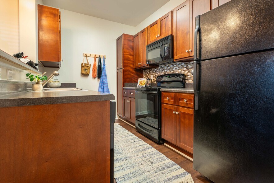 More Photos Of 1001 Hayes Ln, Holly Springs Apartments For Lease