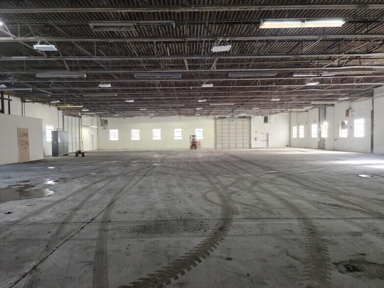 More Photos Of 64 B St, Hanover Warehouse For Lease