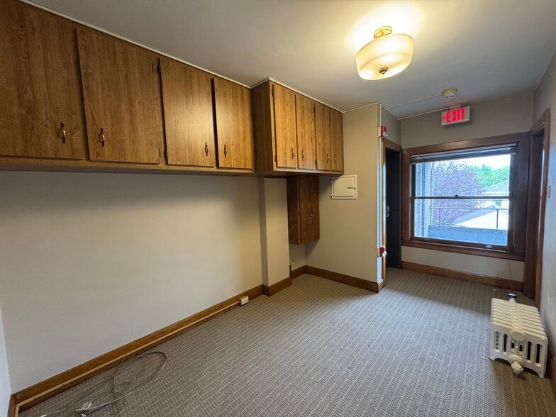 More Photos Of 229 S Maple Ave, Greensburg Office For Lease