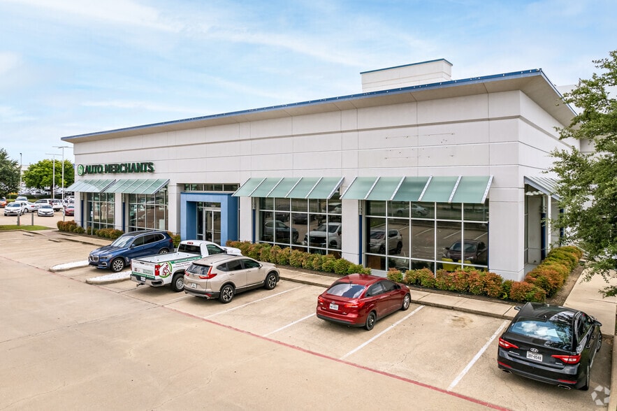 More Photos Of 4464 W Plano Pky, Plano Auto Repair For Lease