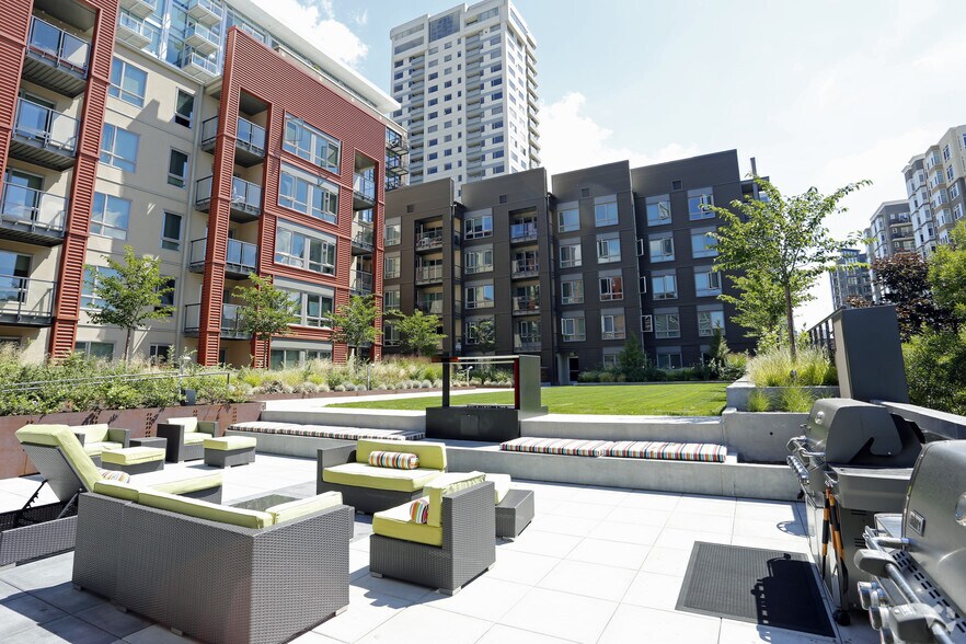 More Photos Of 2900 1st Ave, Seattle Apartments For Lease