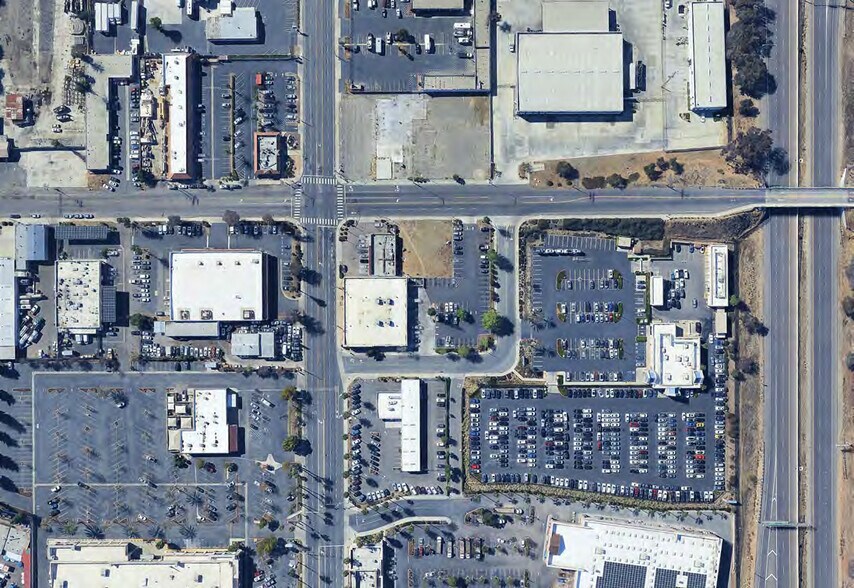 More Photos Of 840 W Mission Ave, Escondido Land For Lease