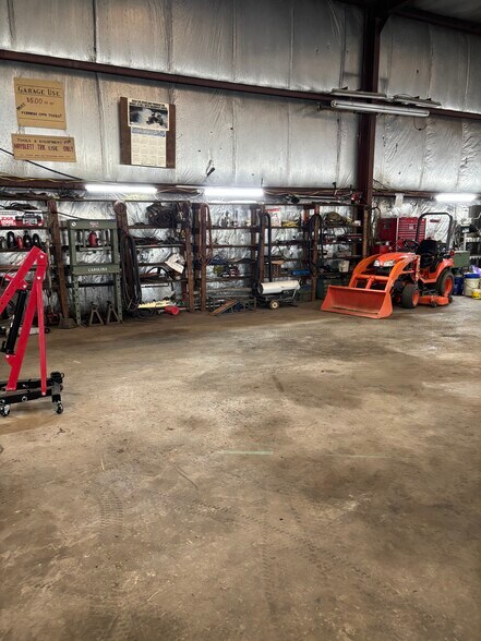 More Photos Of 414 Milroy Grose, Lansing Land For Sale