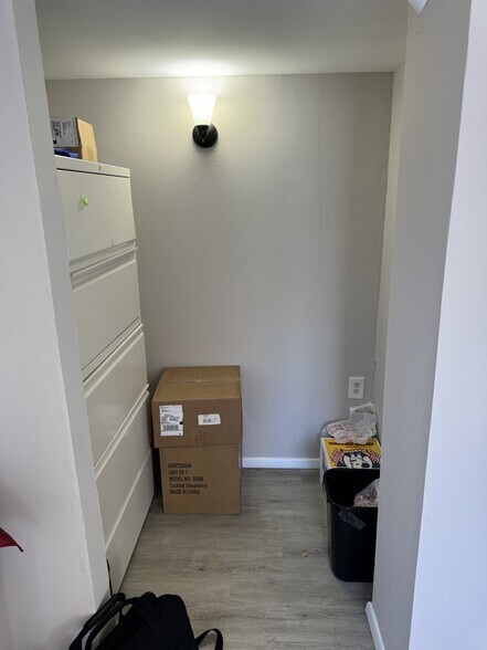 More Photos Of 774-776 S Main St, Plantsville Storefront Retail Office For Lease