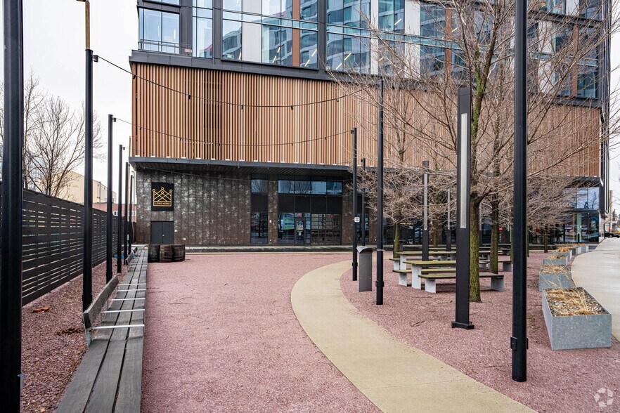 More Photos Of 2 Drydock Ave, Boston Office For Lease