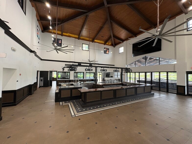 More Photos Of 15500 SW 29th St, Miramar Restaurant For Lease