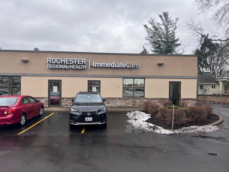More Photos Of 2745 W Ridge Rd, Rochester Storefront Retail Office For Lease