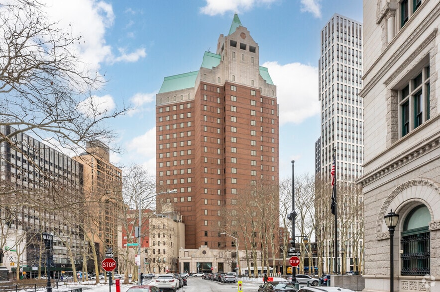 More Photos Of 1 Pierrepont Plz, Brooklyn Coworking Space