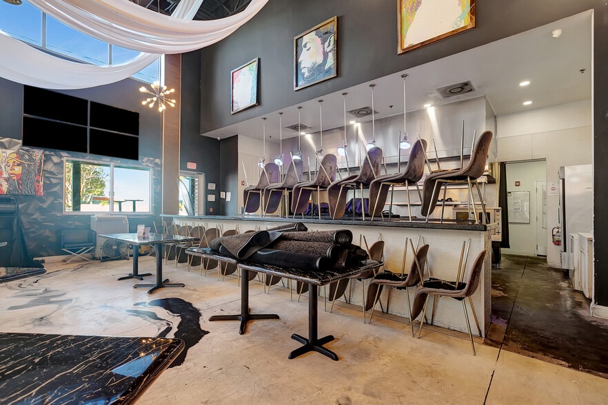 More Photos Of 122 S Howard Ave, Tampa Restaurant For Lease