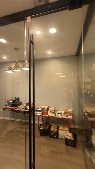 More Photos Of 958 Lafayette Ave, Brooklyn General Retail For Lease