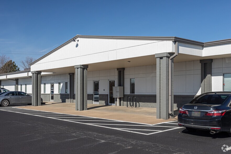 Primary Photo Of 2704 SE Otis Corley Dr, Bentonville Office For Lease