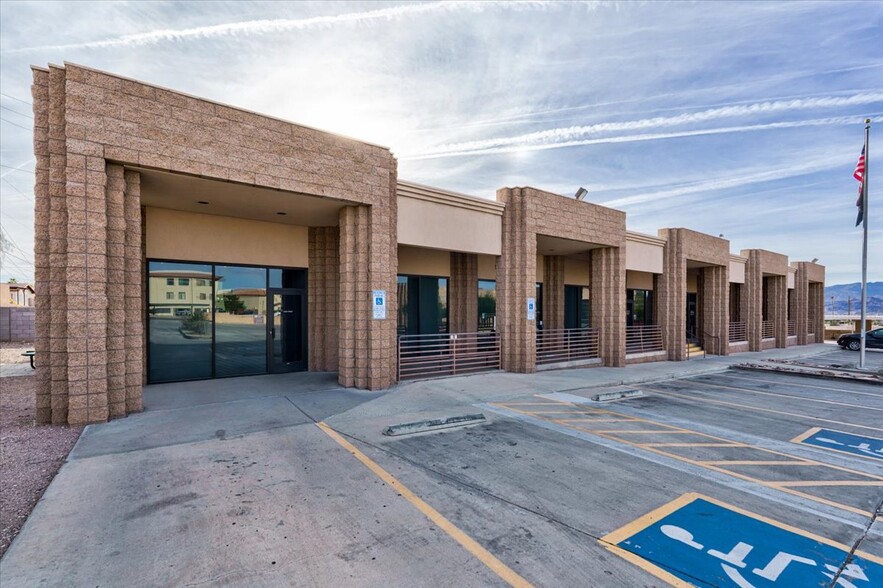 Primary Photo Of 2035 Mesquite Ave, Lake Havasu City Medical For Lease